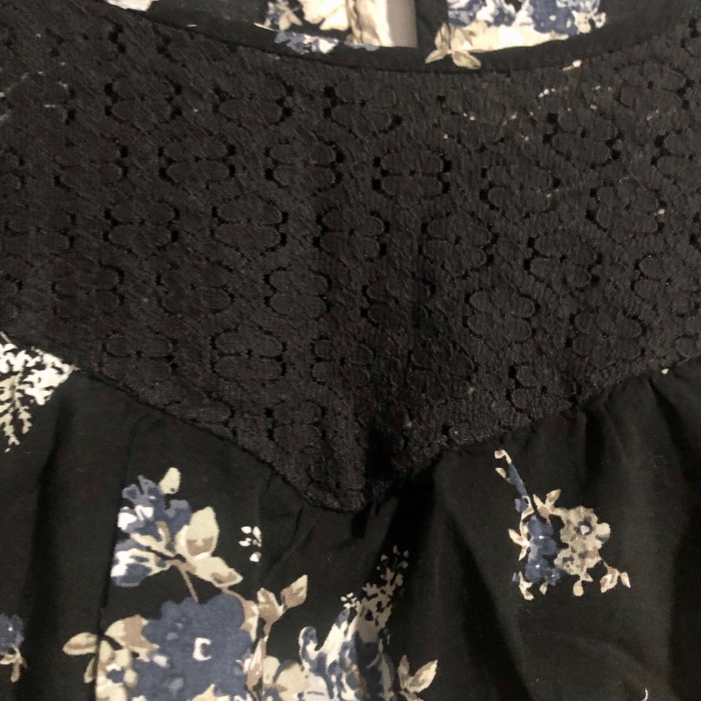 Torrid Ruffle Floral Tank Top - Picture 10 of 10